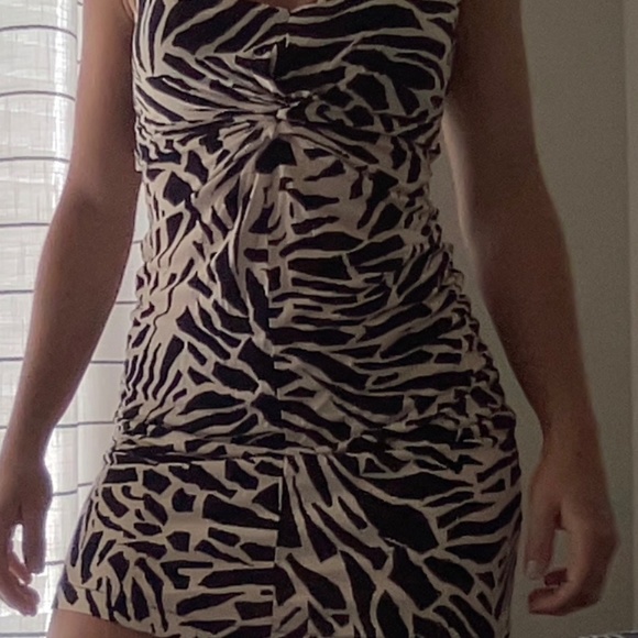 H&M Dress - Picture 4 of 8